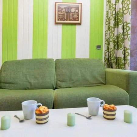 Apartamento Familiar トレリャ・デ・モングリ エクステリア 写真
