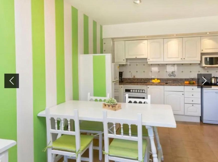 Apartamento Familiar トレリャ・デ・モングリ エクステリア 写真